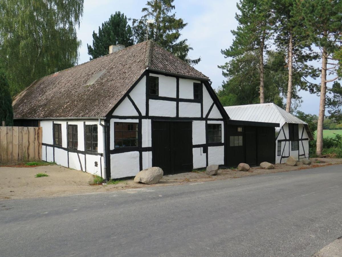 Ferieidyl Villa Kettinge Екстериор снимка